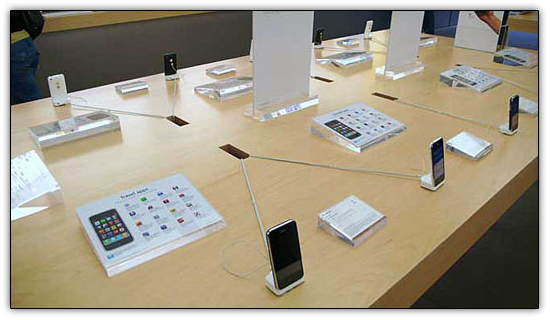 Apple Retail Store - iPhone