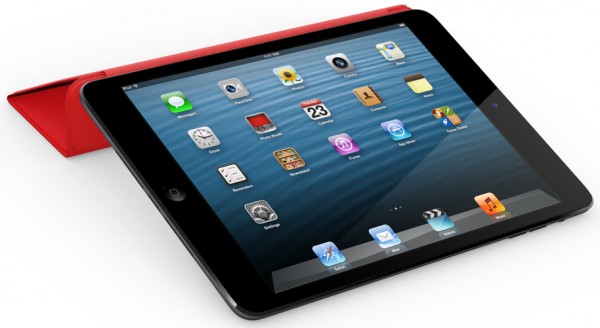 iPad mini com uma Smart Cover vermelha