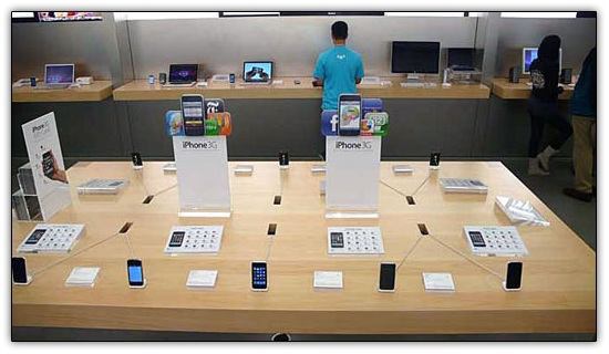 Apple Retail Store - iPhone
