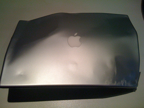 MacBook Pro destruído