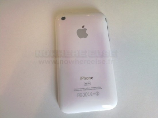 iPhone 3GS colorido por superaquecimento