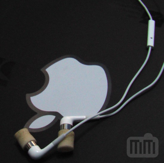 Fone de ouvido Apple In-Ear Headphones With Mic
