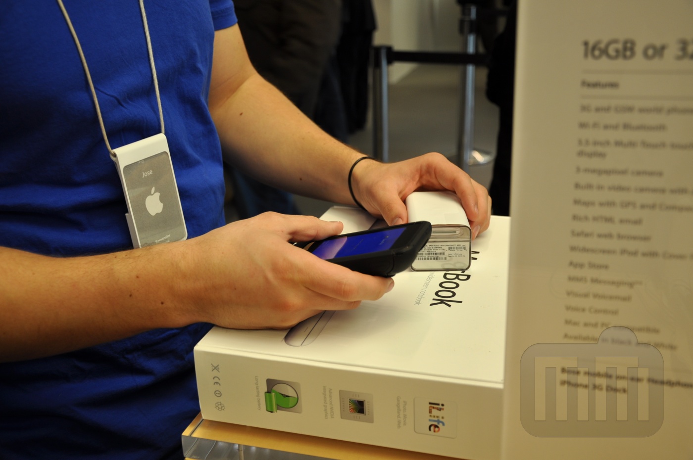 Sistema de vendas baseado em iPods touch numa Apple Retail Store