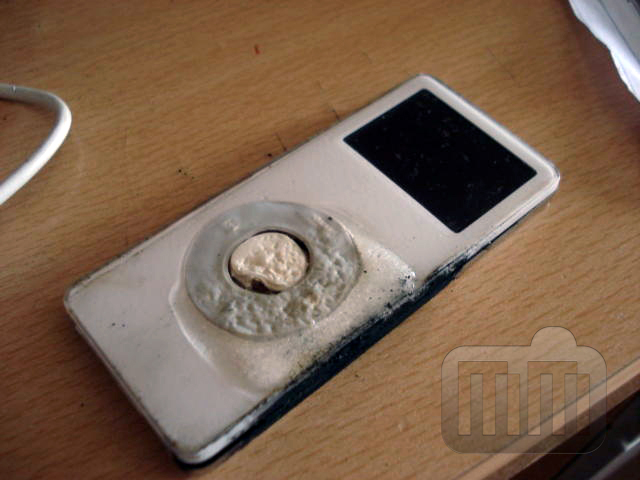 iPod nano após explosão no Brasil
