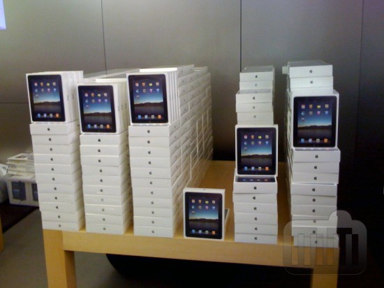 Fila para o iPad em Ottawa