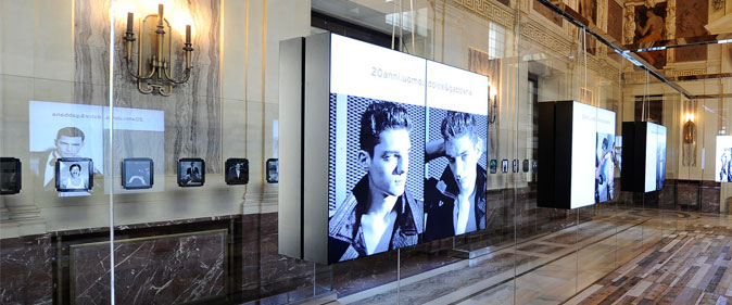 iPads em exposição da Dolce & Gabbana