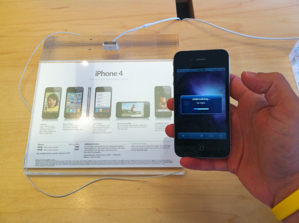 iPhone 4 com jailbreak em Apple Retail Store