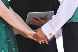Casamento celebrado com iPad