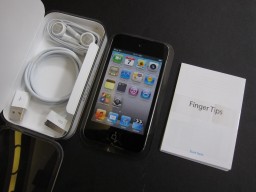 Unboxing do iPod touch 4G; iLounge