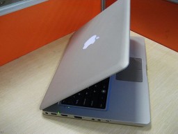Clone de MacBook Pro com OS X