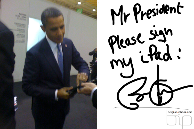Barack Obama autografando iPad