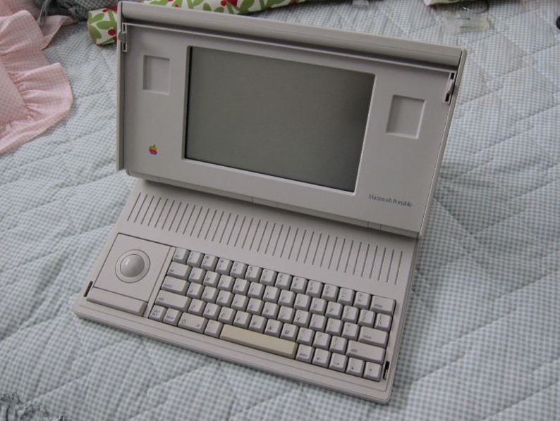 Macintosh portátil em leilão no eBay