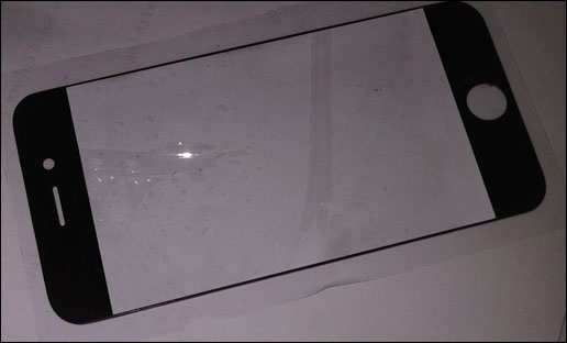 Suposto painel frontal do iPhone 5