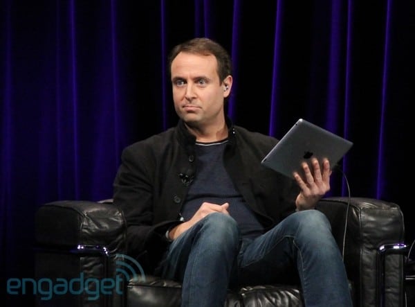 Xander Soren demonstrando o GarageBand no iPad 2