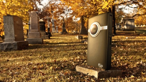 Câmera Flip no cemitério