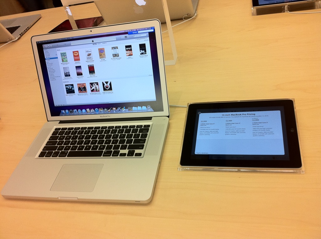 iPad exibindo informações de produtos - Apple Store 2.0