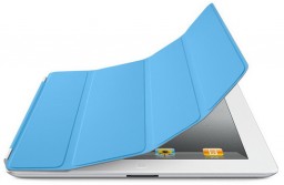 iPad 2 branco com Smart Cover azul
