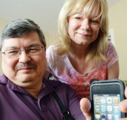 David Dorey, sua esposa e seu iPod