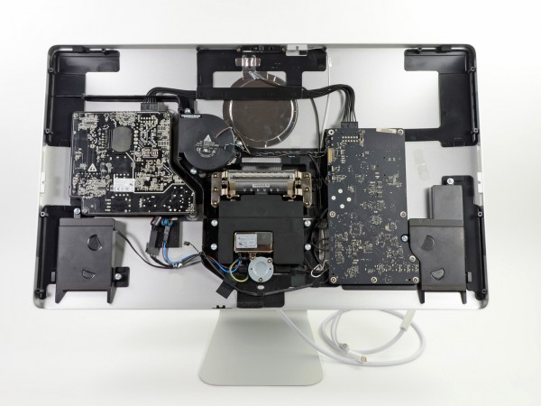 iFixit desmontando Apple Thunderbolt Display