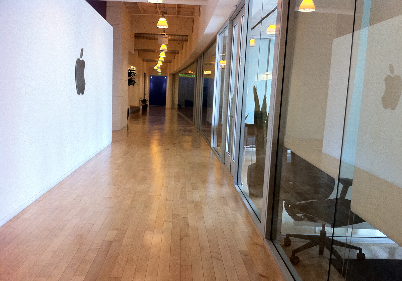 Dentro do campus da Apple em Cupertino