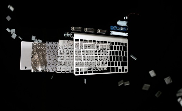 Visão explodida de um Apple Wireless Keyboard