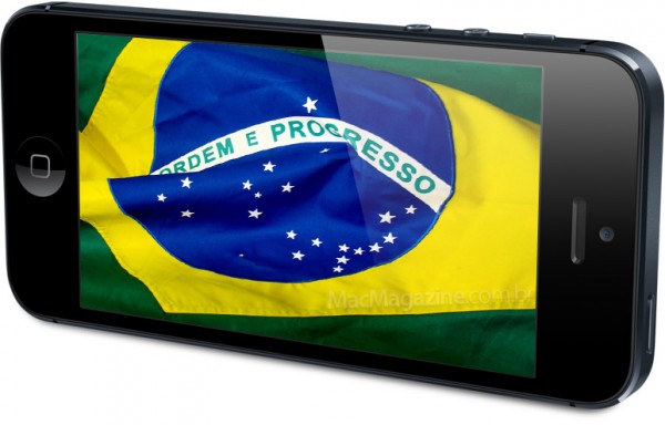 iPhone 5 com a bandeira do Brasil