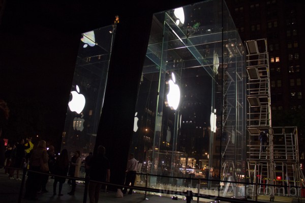 Fila da Apple Store Fifth Avenue - iPhone 5