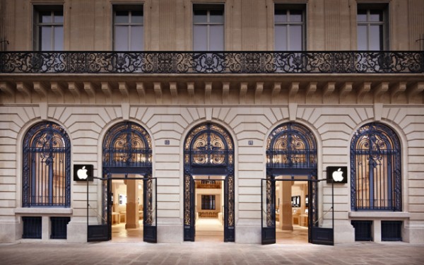 Apple Store, Opéra, no centro de Paris