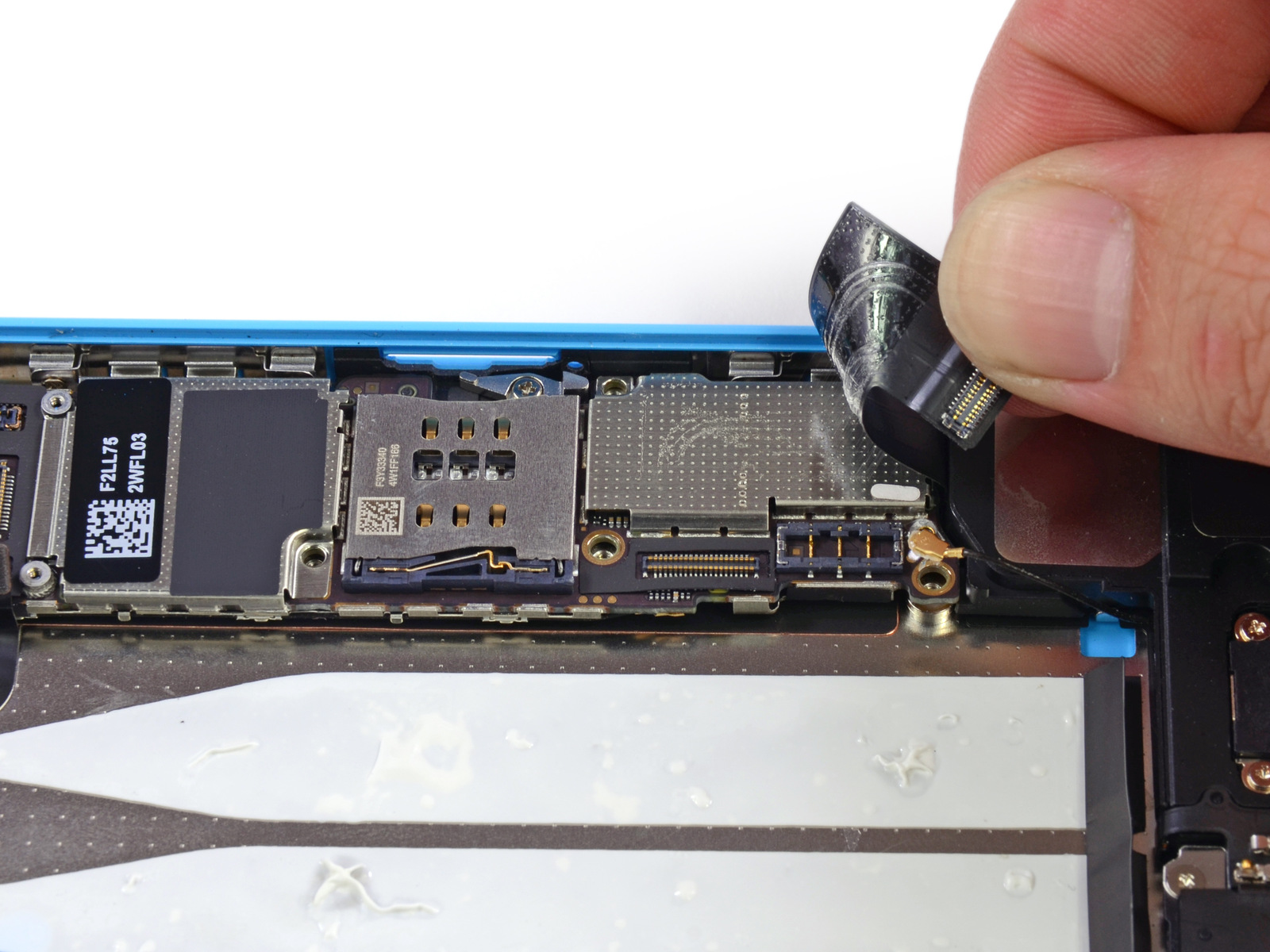 Desmontagem do iPhone 5c azul - iFixit