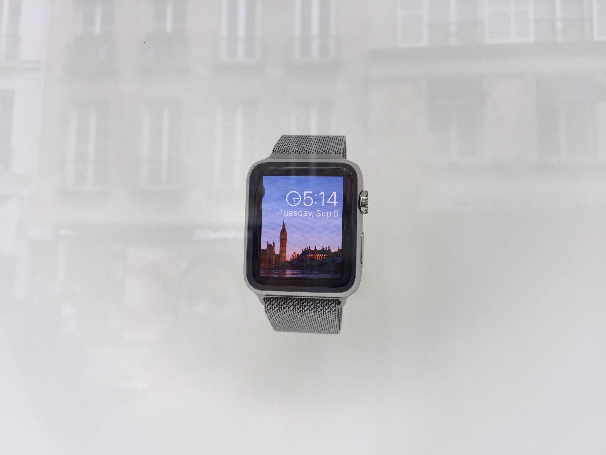 Apple Watch exposto na Colette