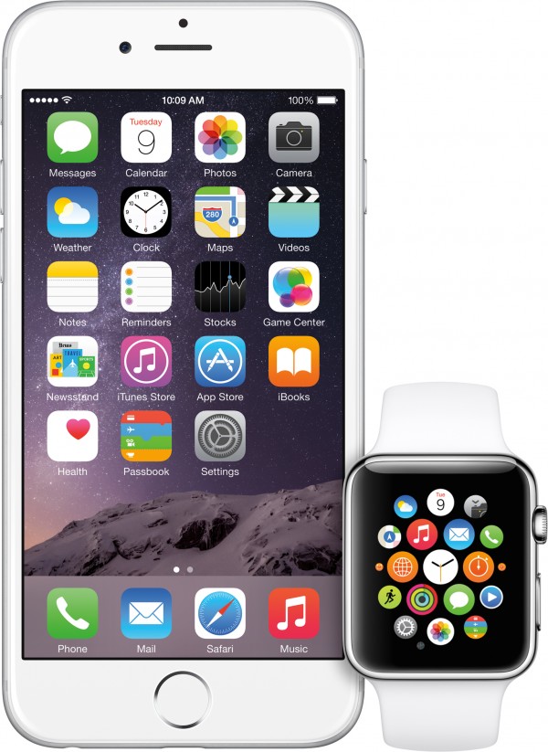 Apple Watch ao lado de um iPhone 6
