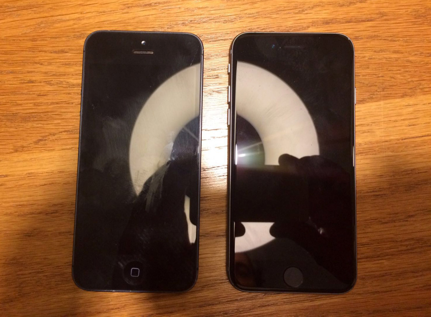 "iPhone 5se" ao lado de iPhone 5?