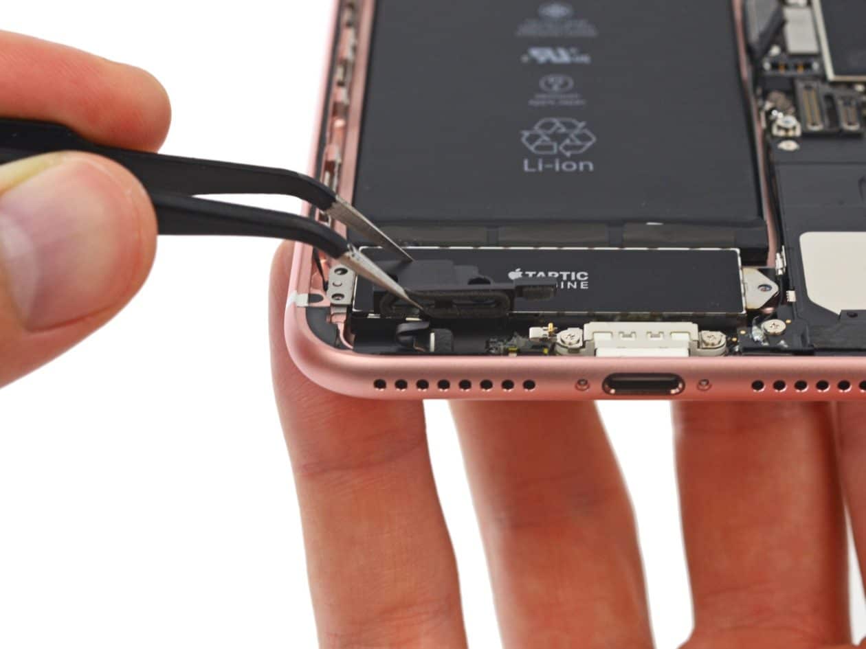 Desmontagem do iPhone 7 Plus feita pela iFixit
