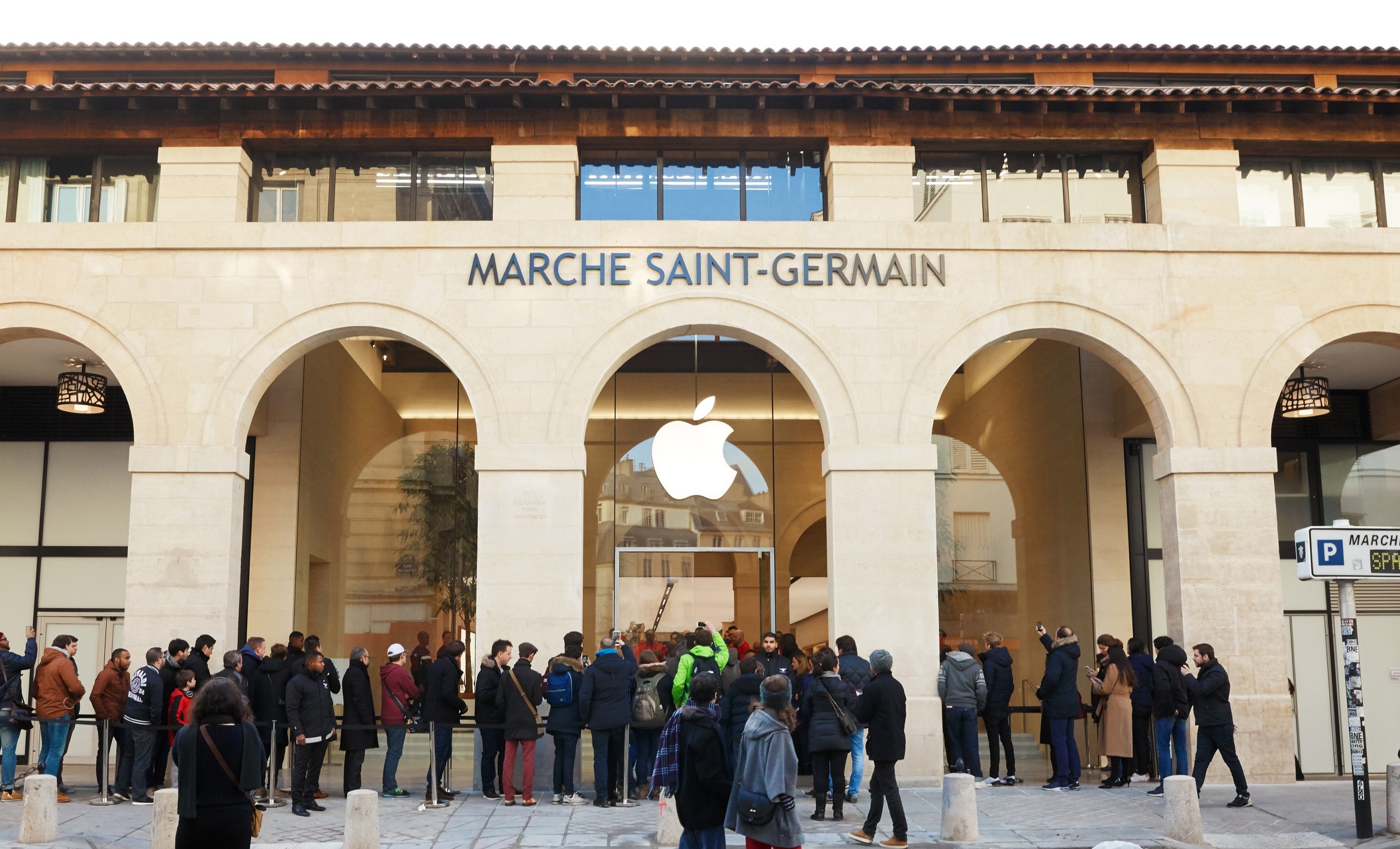 Inauguração da Apple Marché Saint-Germain