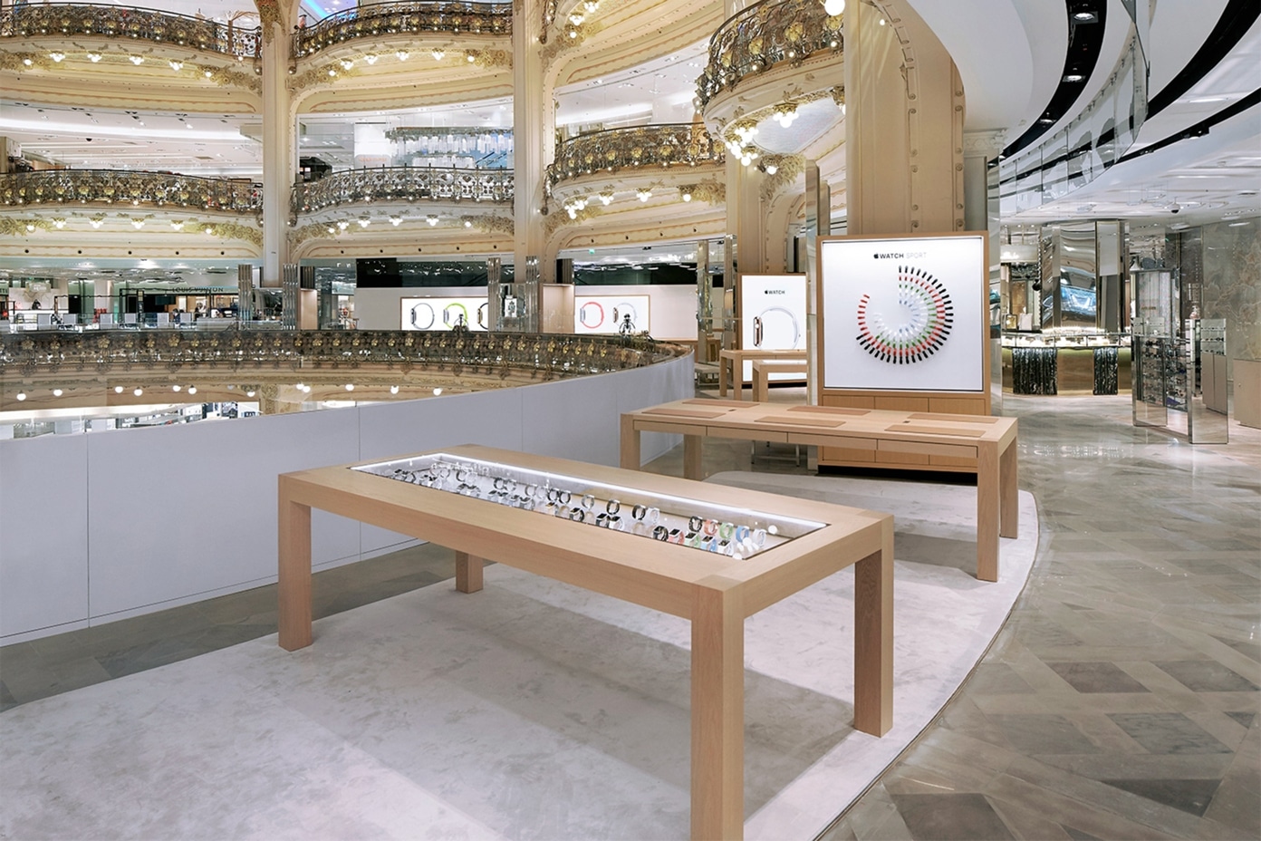 Loja do Apple Watch dentro da Galeries Lafayette