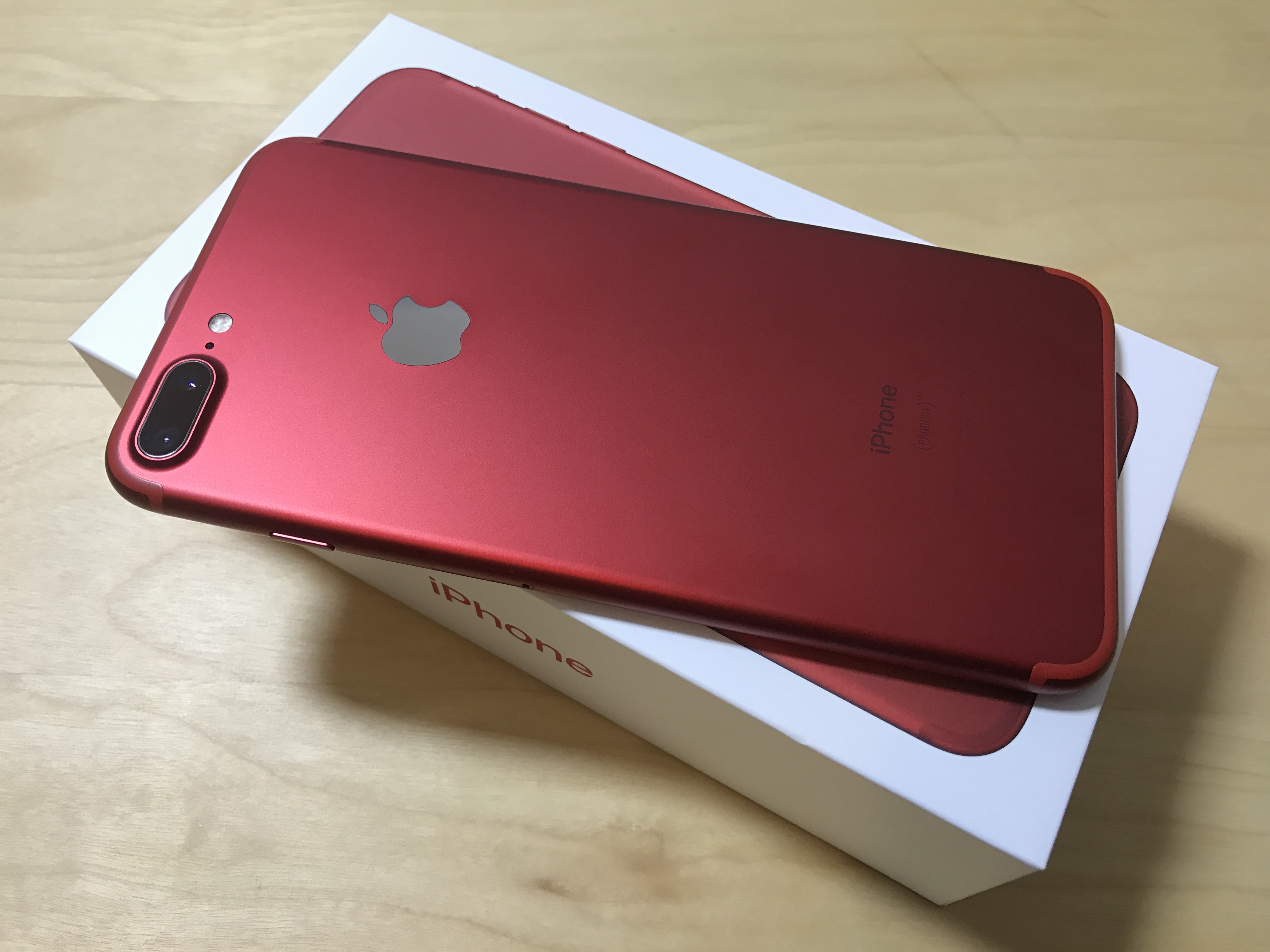 Unboxing do iPhone 7 Plus (PRODUCT)RED Special Edition