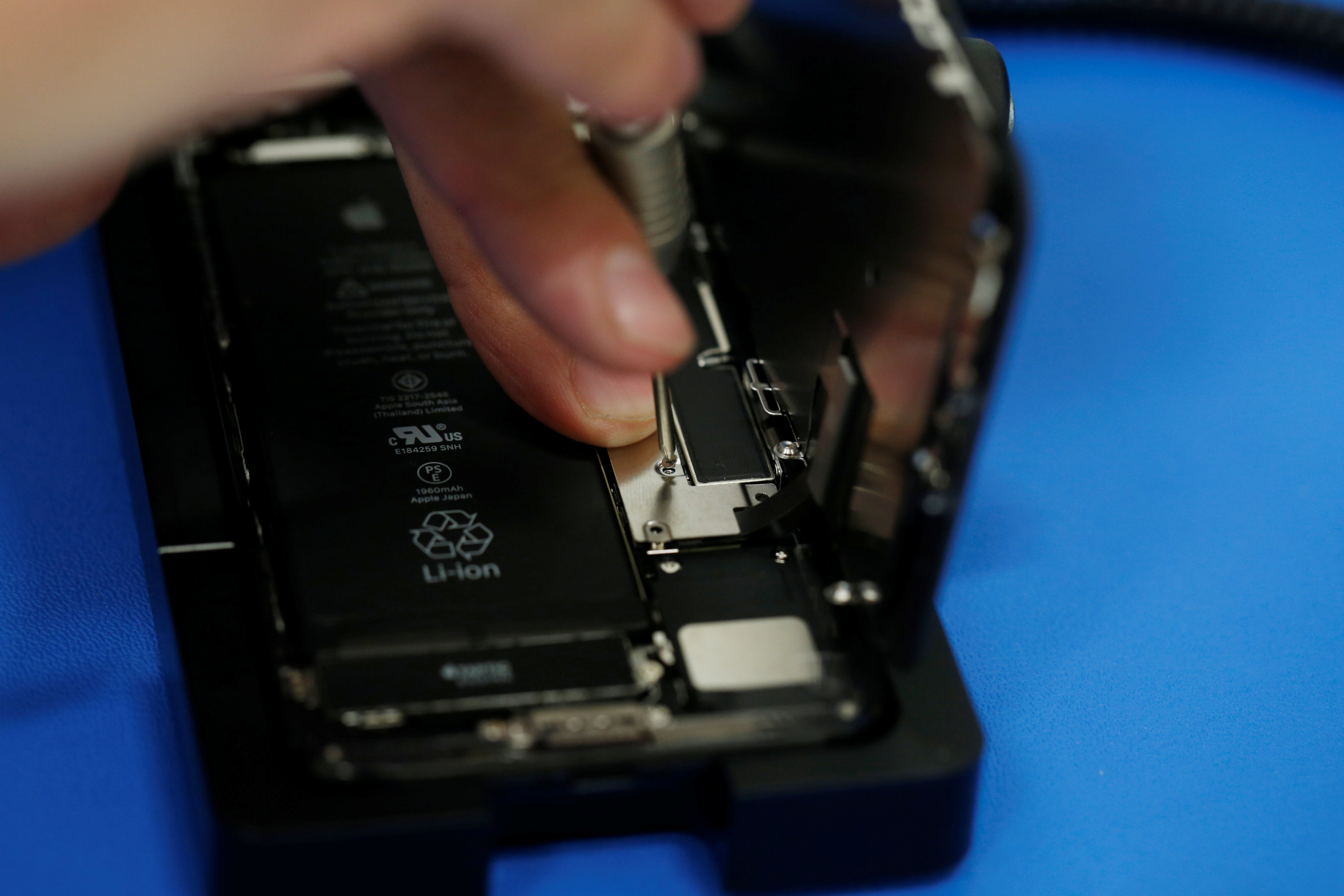 Máquina de calibragem de iPhones da Apple, para reparos em iPhones