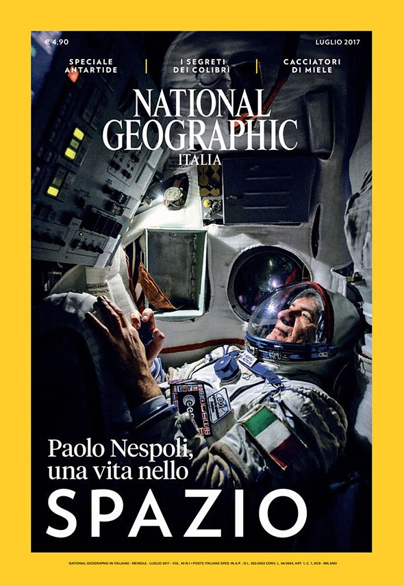 Capa da National Geographic Italia com foto iluminada por um iPhone