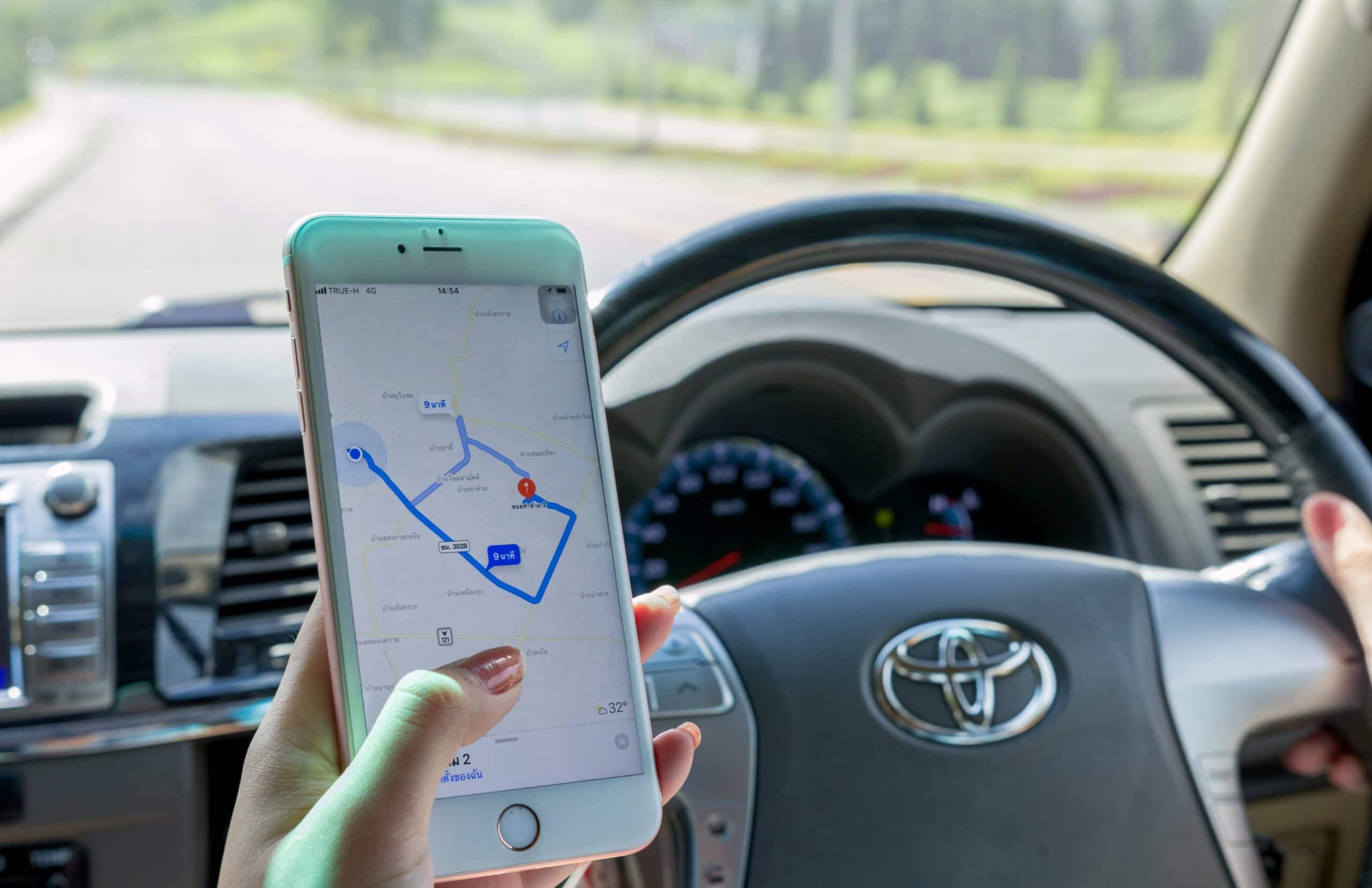 Apple Maps sendo usado em veículo