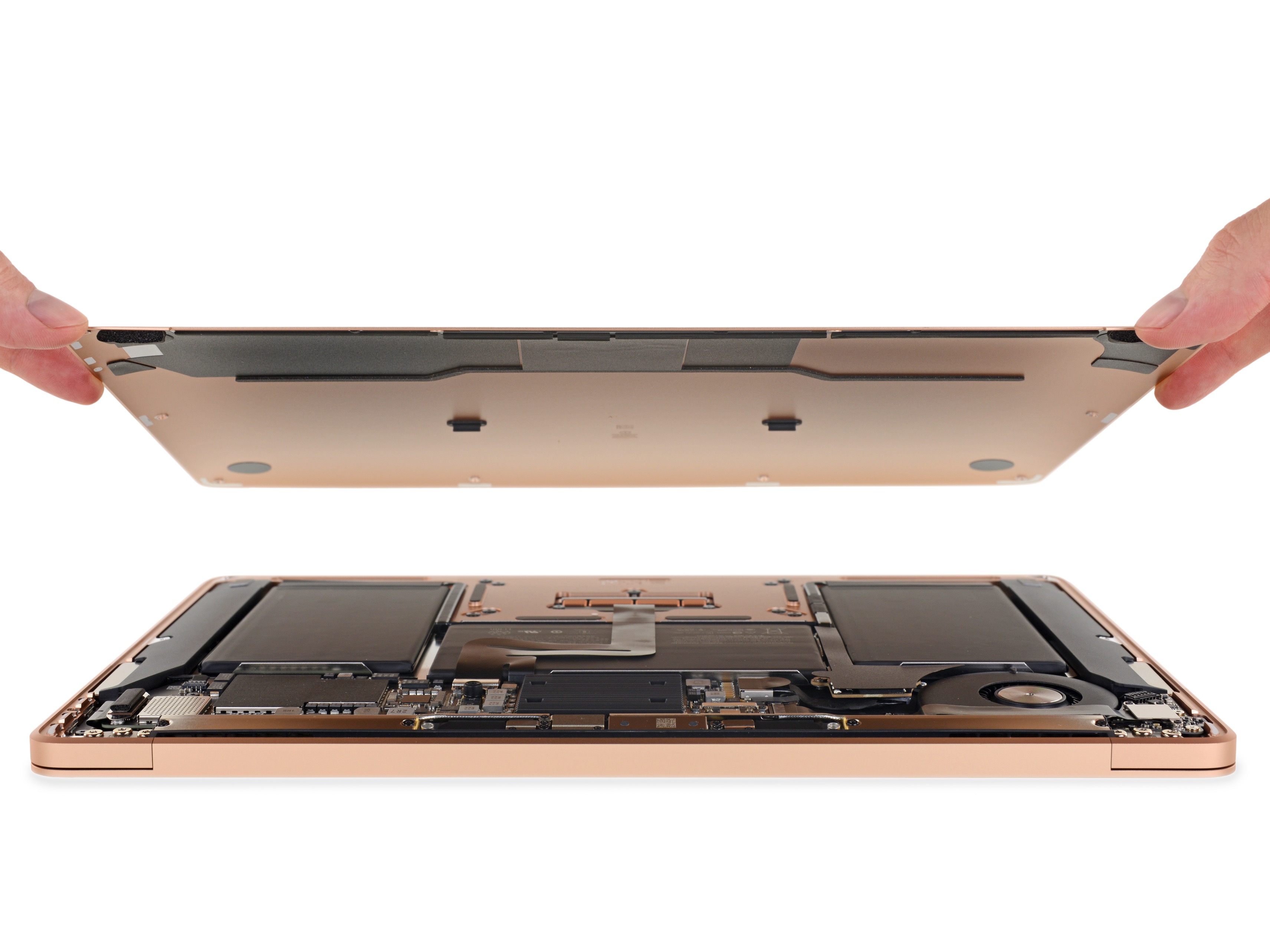 Desmonte do novo MacBook Air feito pela iFixit
