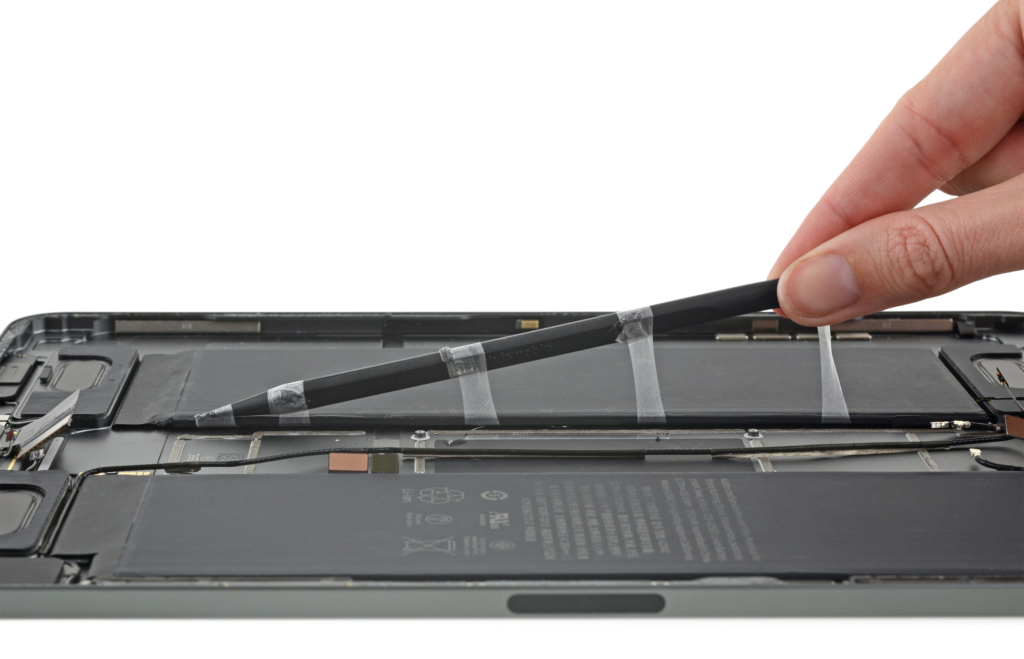 iFixit desmonta o iPad Pro de 11 polegadas (teardown)