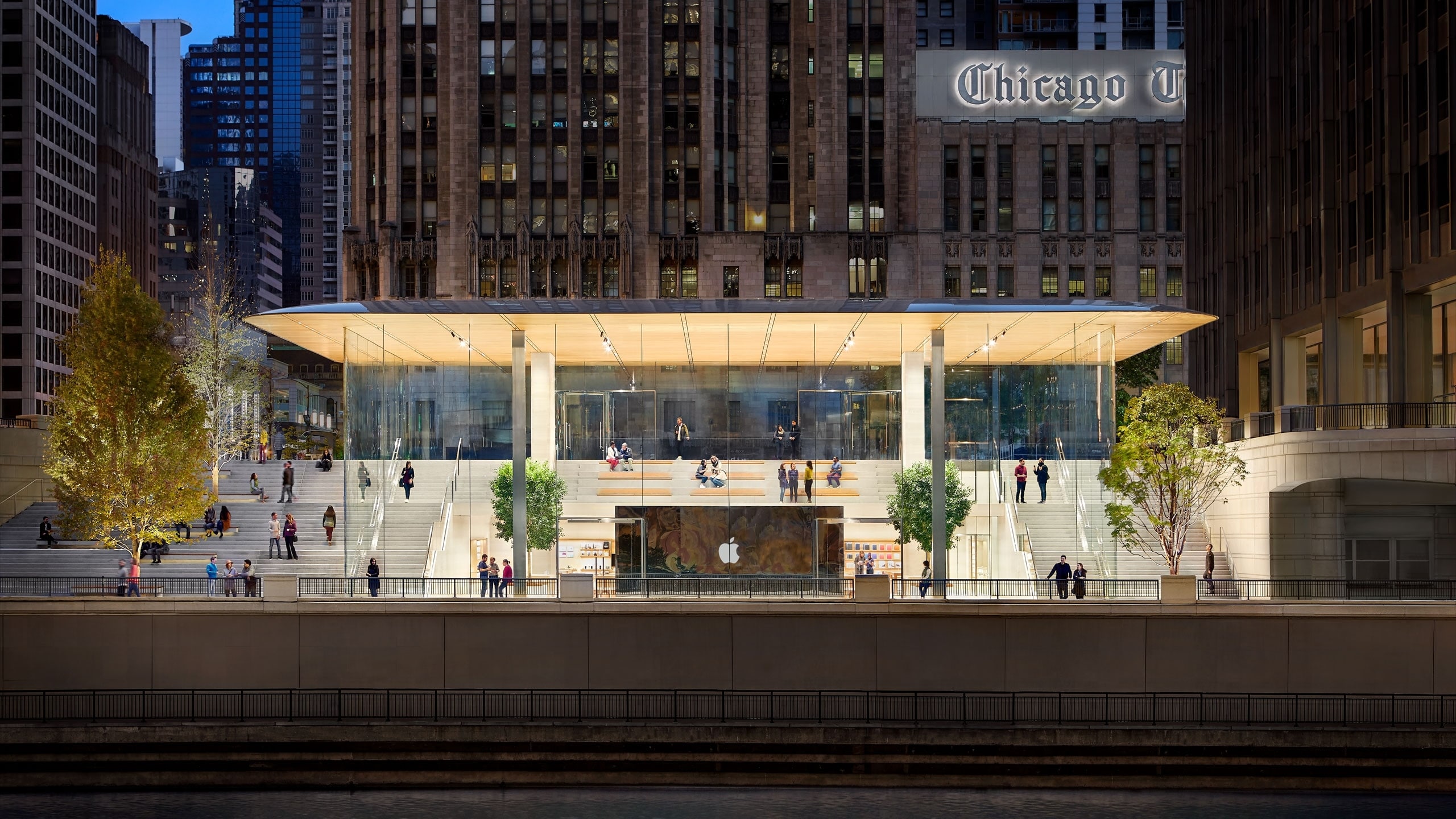 Obras da Apple Fifth Avenue, em Nova York, deverão terminar neste