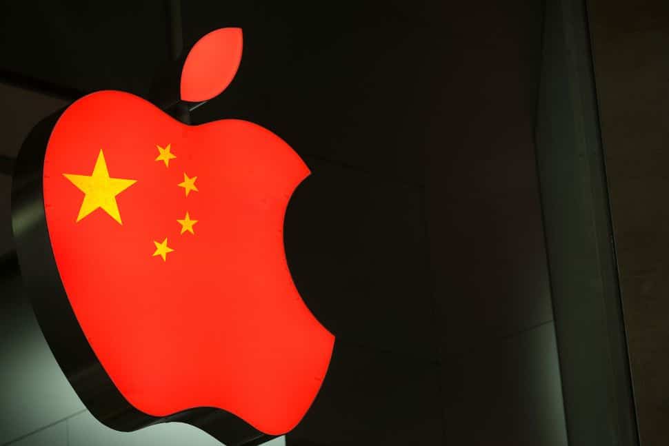 Logo da Apple com bandeira da China