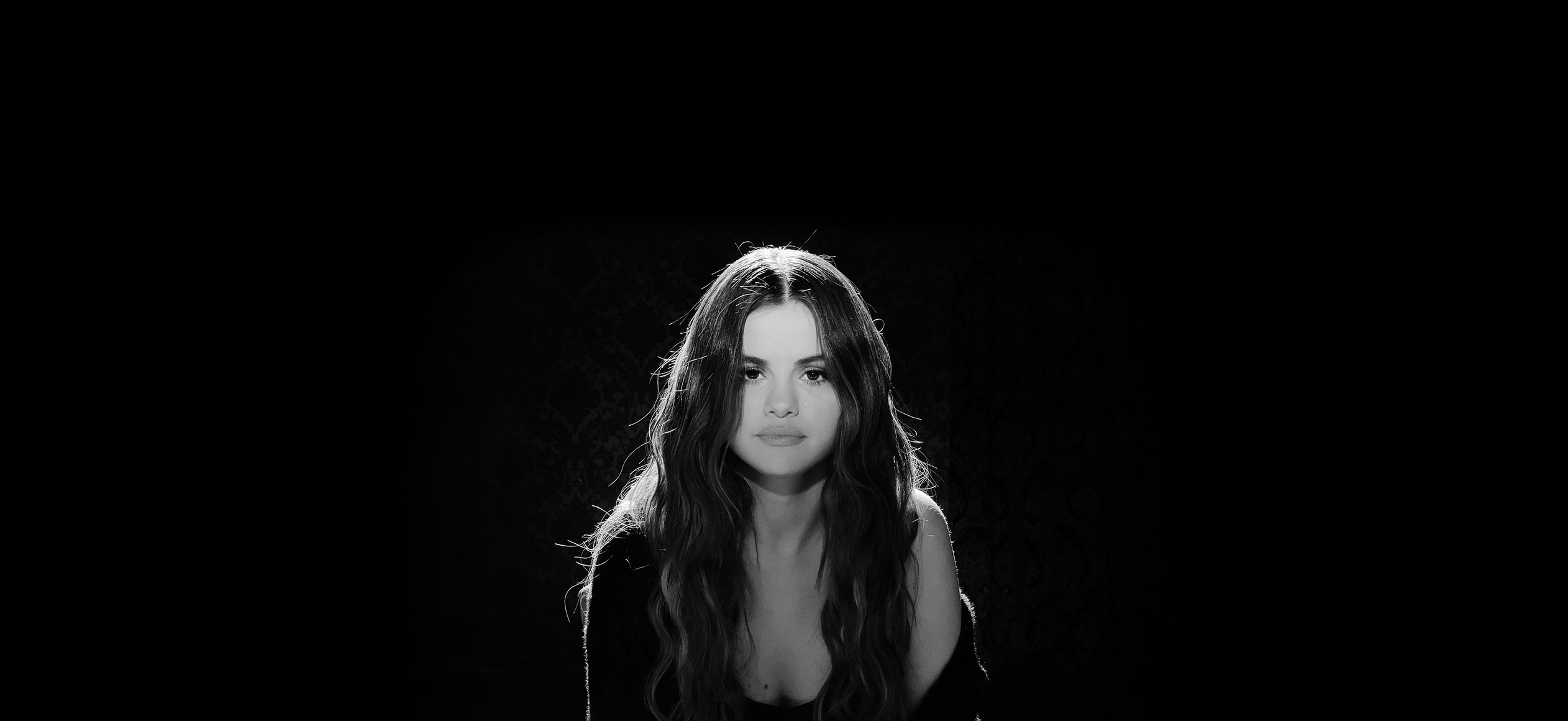 Selena Gomez em vídeo da Apple