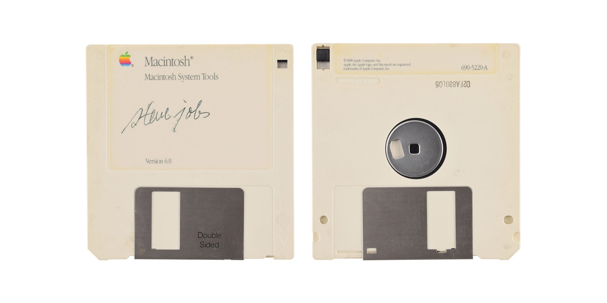 Disquete do Macintosh System Tools autografado por Steve Jobs