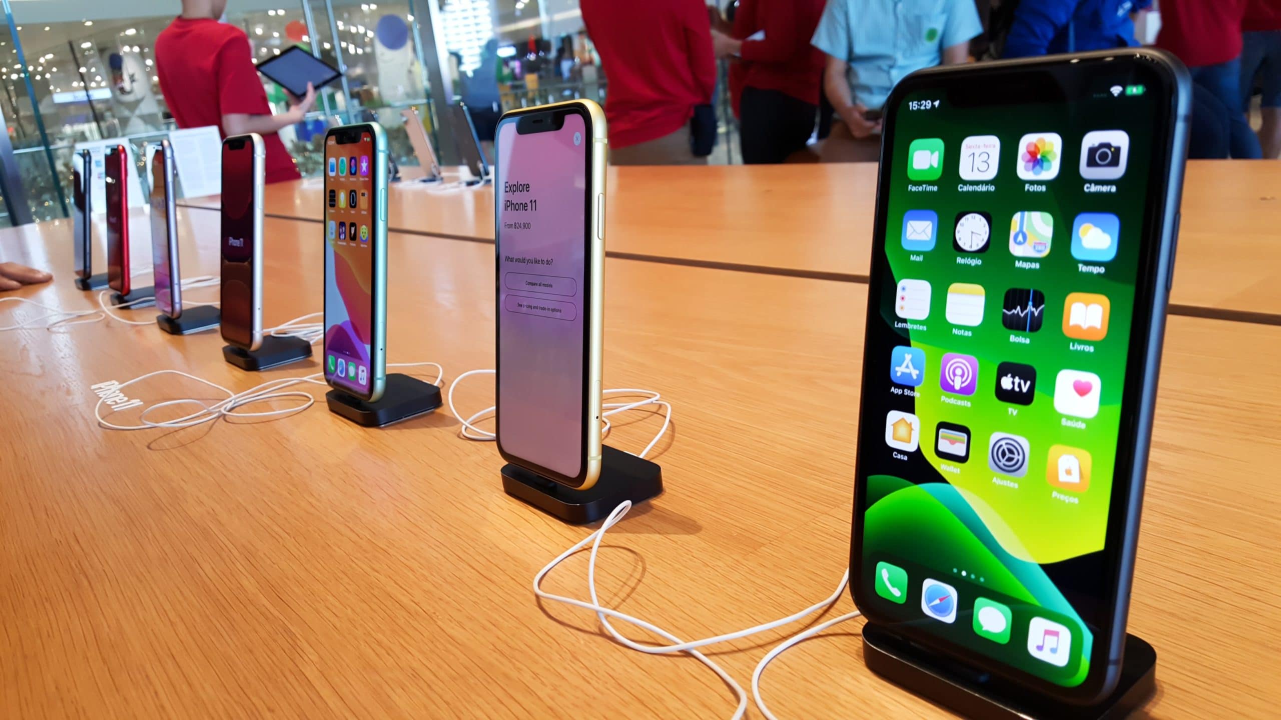 iPhones em lojas da Apple