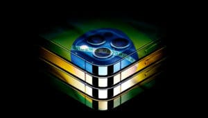 iPhones 12 Pro com a bandeira do Brasil (by MacMagazine)