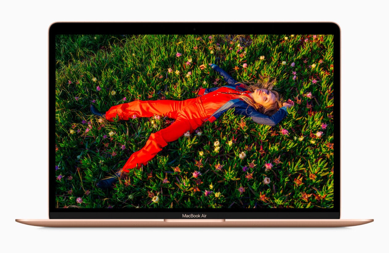 Tela Retina do MacBook Air dourado