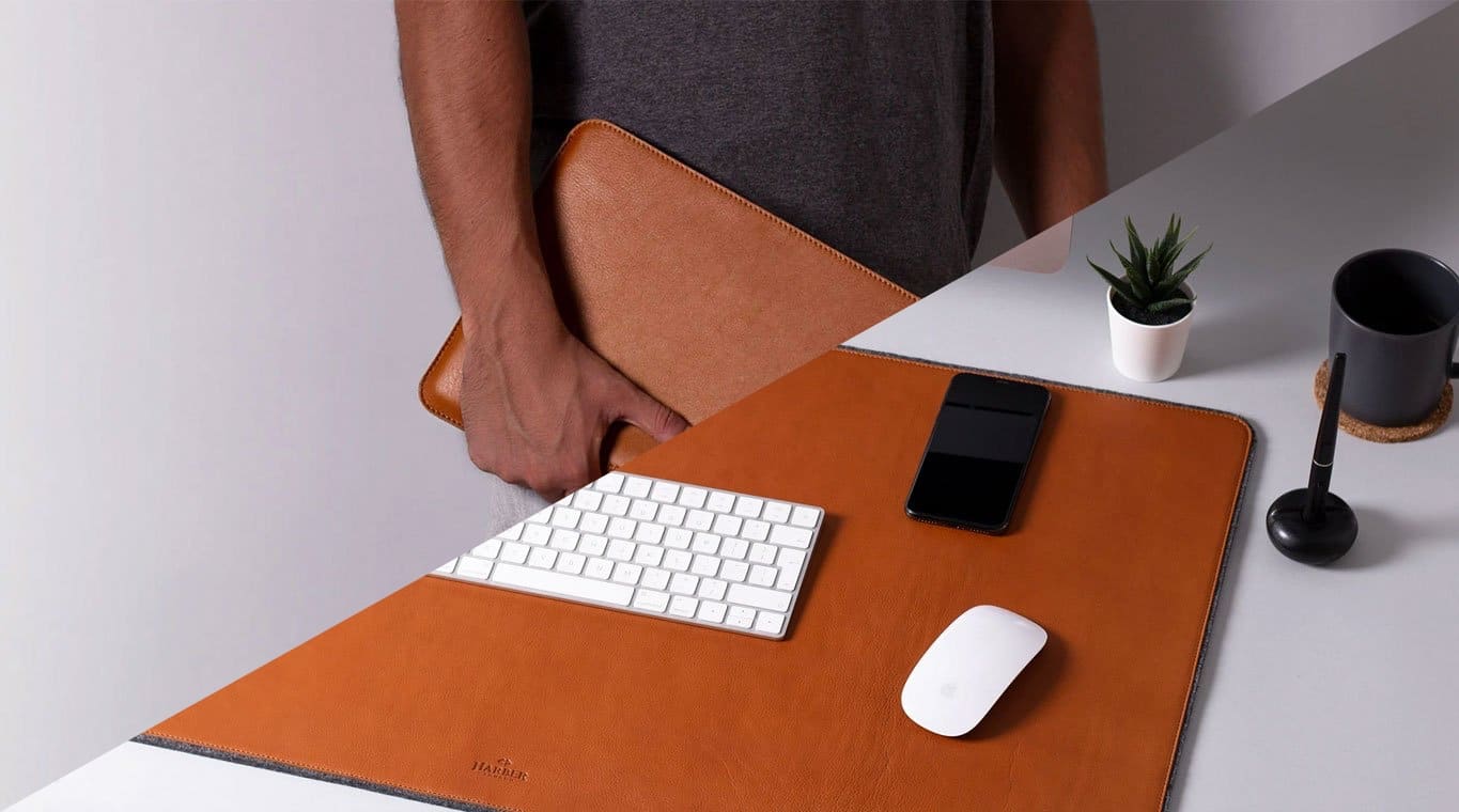 Slim Leather MacBook Sleeve Case e Leather Desk Mat, da Harber London