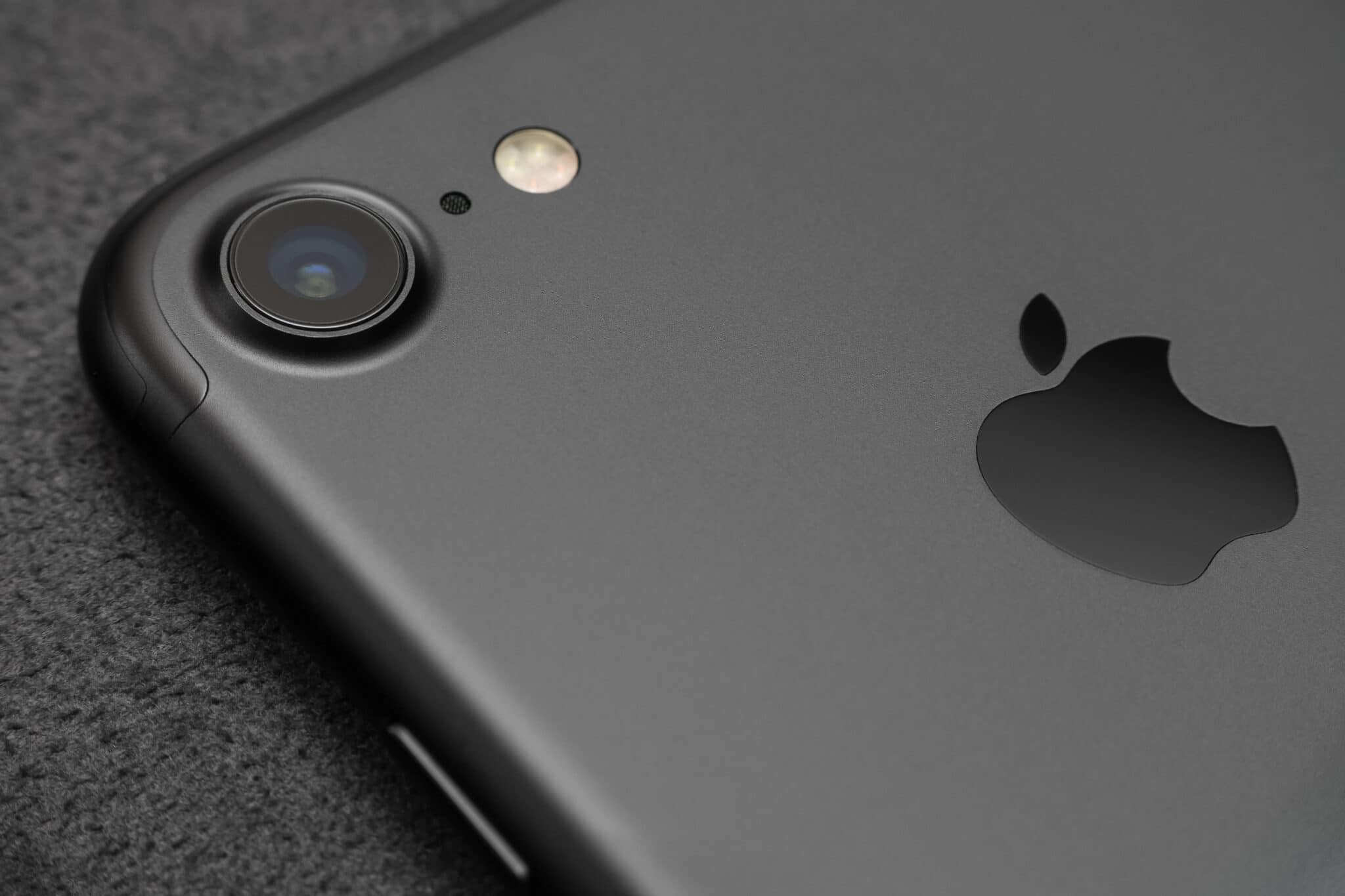 Como fazer o flash do iPhone acender ao receber notificações MacMagazine